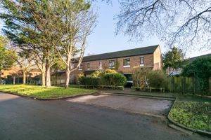 Street Parking- click for photo gallery